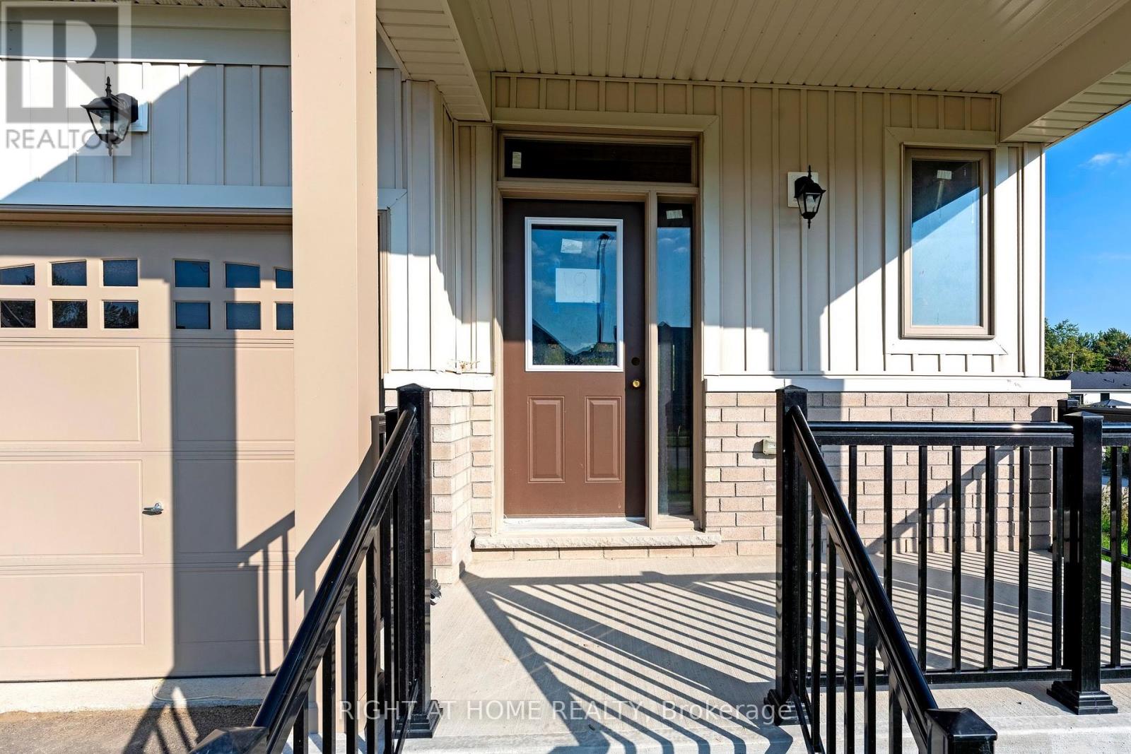240 Wilcox Drive, Clearview, Ontario  L0M 1S0 - Photo 5 - S12449201