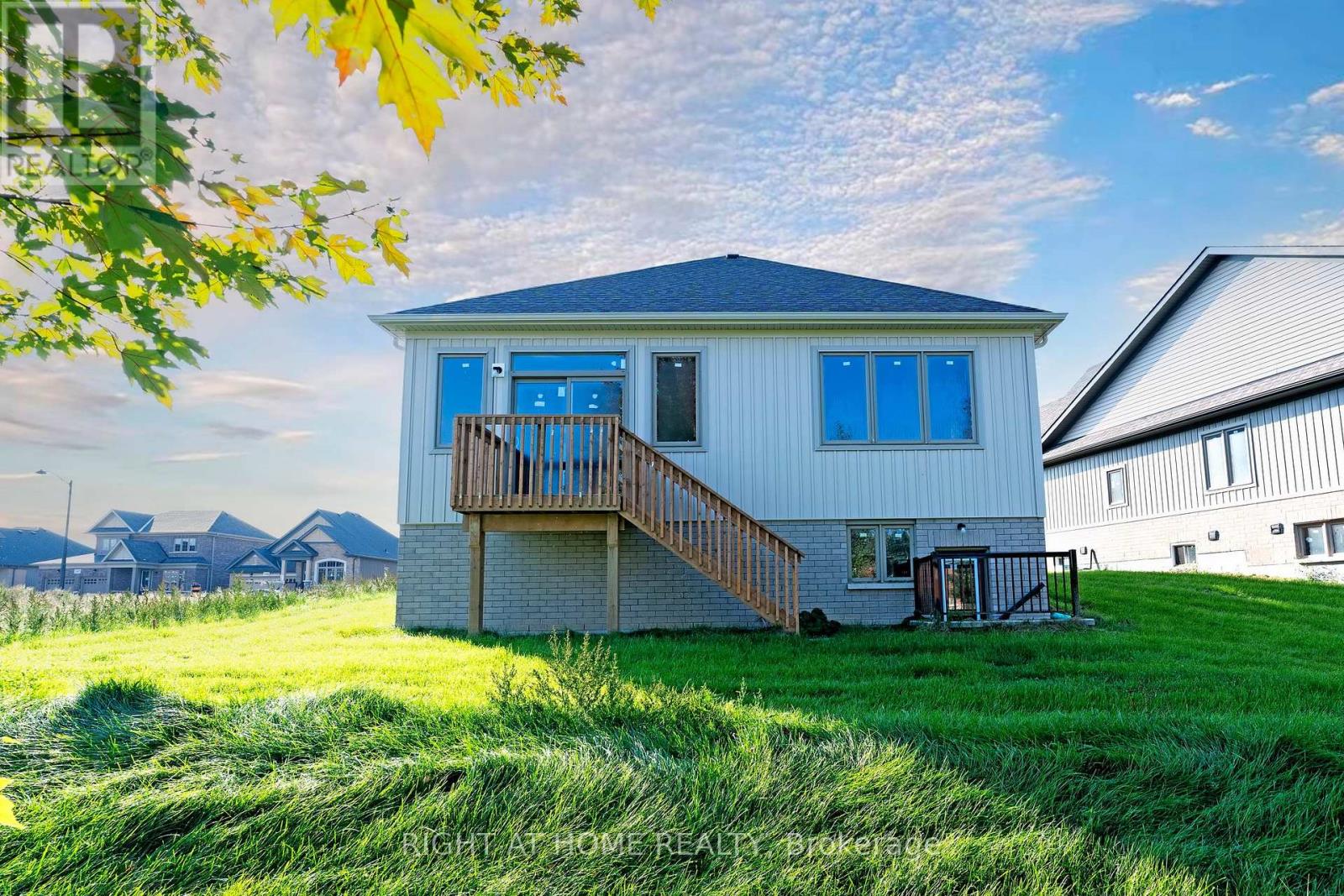 240 Wilcox Drive, Clearview, Ontario  L0M 1S0 - Photo 7 - S12449201