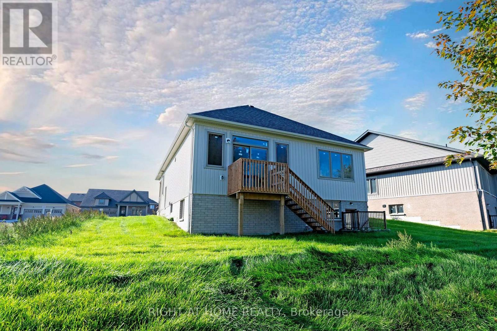 240 Wilcox Drive, Clearview, Ontario  L0M 1S0 - Photo 8 - S12449201