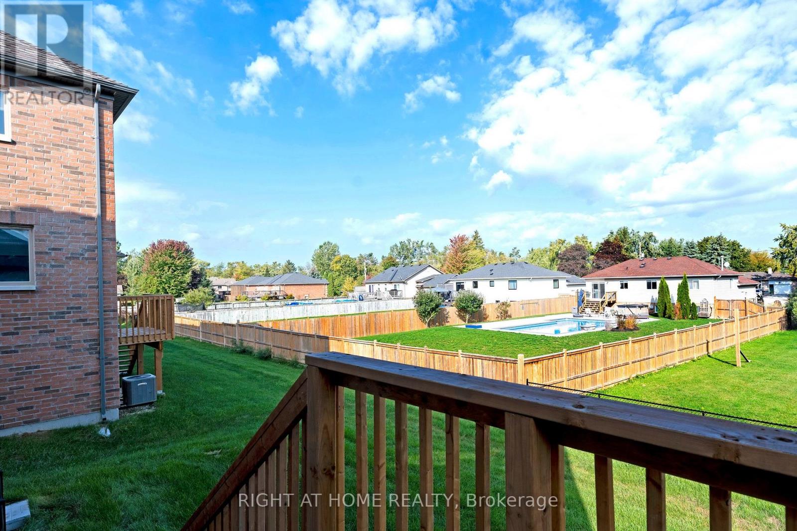 252 Wilcox Drive, Clearview, Ontario  L0M 1S0 - Photo 9 - S12449202