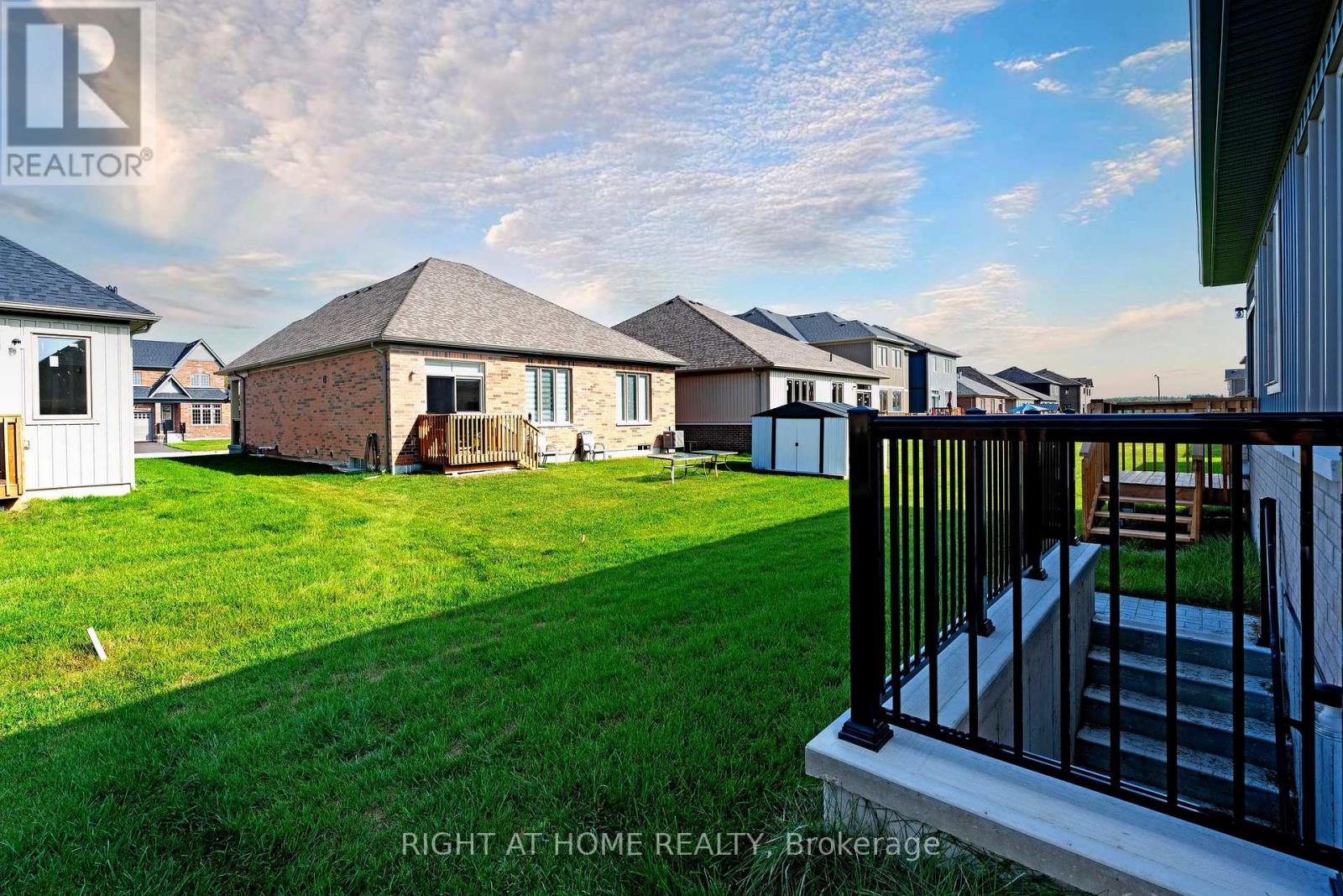254 Duncan Street, Clearview (Stayner), Ontario  L0M 1S0 - Photo 11 - S12449207