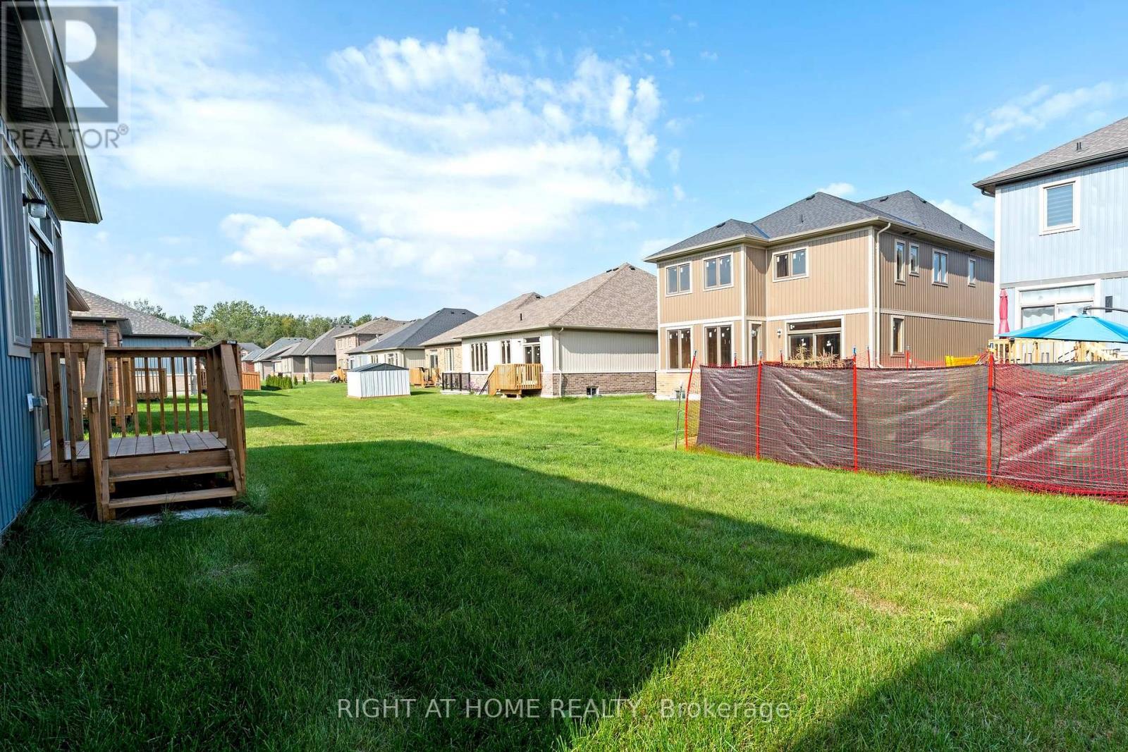 260 Duncan Street, Clearview (Stayner), Ontario  L0M 1S0 - Photo 4 - S12449208