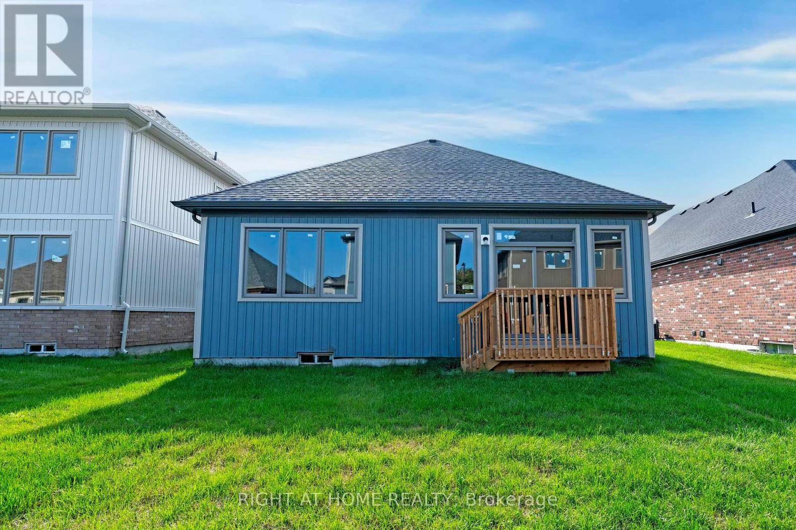 260 Duncan Street, Clearview (Stayner), Ontario  L0M 1S0 - Photo 5 - S12449208