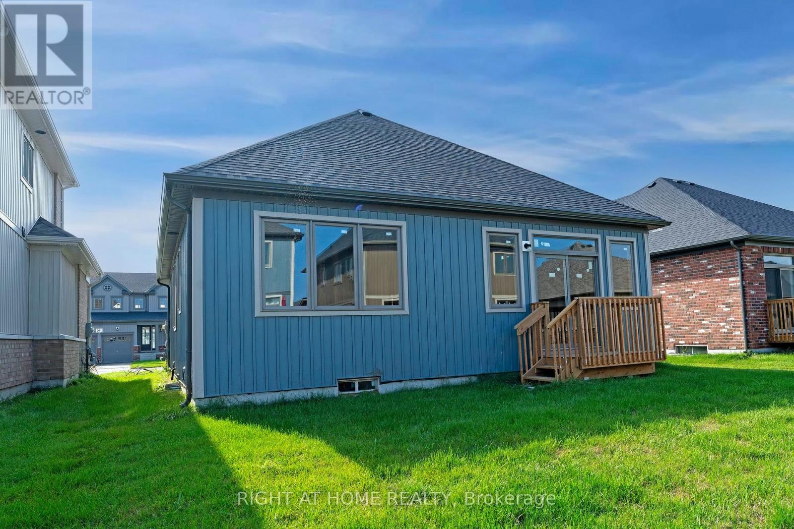 260 Duncan Street, Clearview (Stayner), Ontario  L0M 1S0 - Photo 8 - S12449208