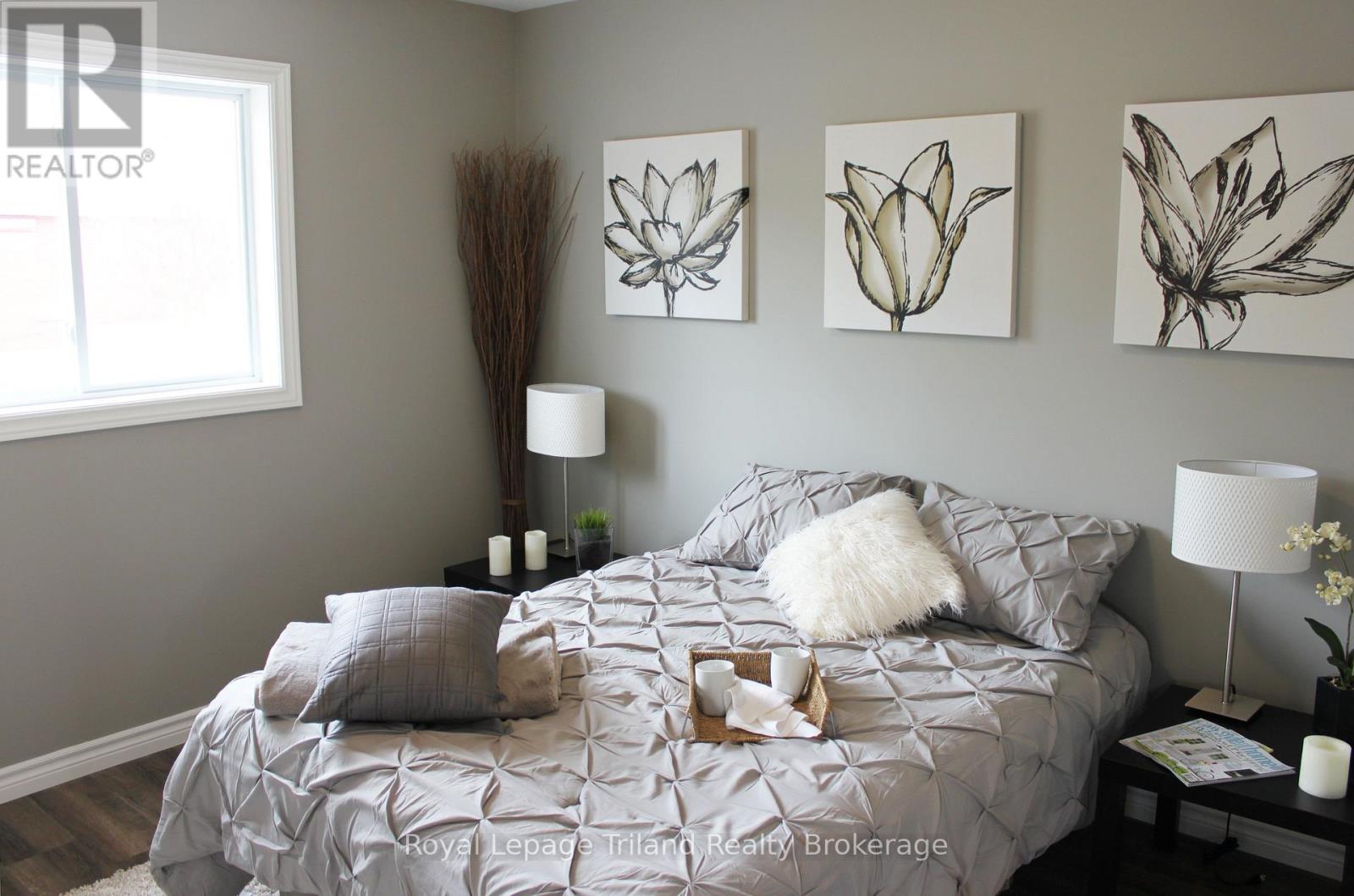2 - 687 Canterbury Street, Woodstock, Ontario  N4S 4L3 - Photo 5 - X12449261