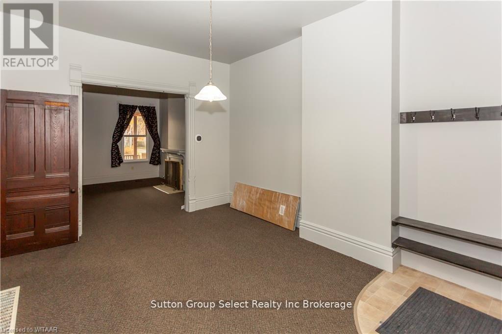 60 Wellington Street N, Woodstock, Ontario  N4S 6P5 - Photo 10 - X12449343