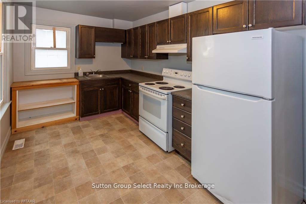 60 Wellington Street N, Woodstock, Ontario  N4S 6P5 - Photo 6 - X12449343