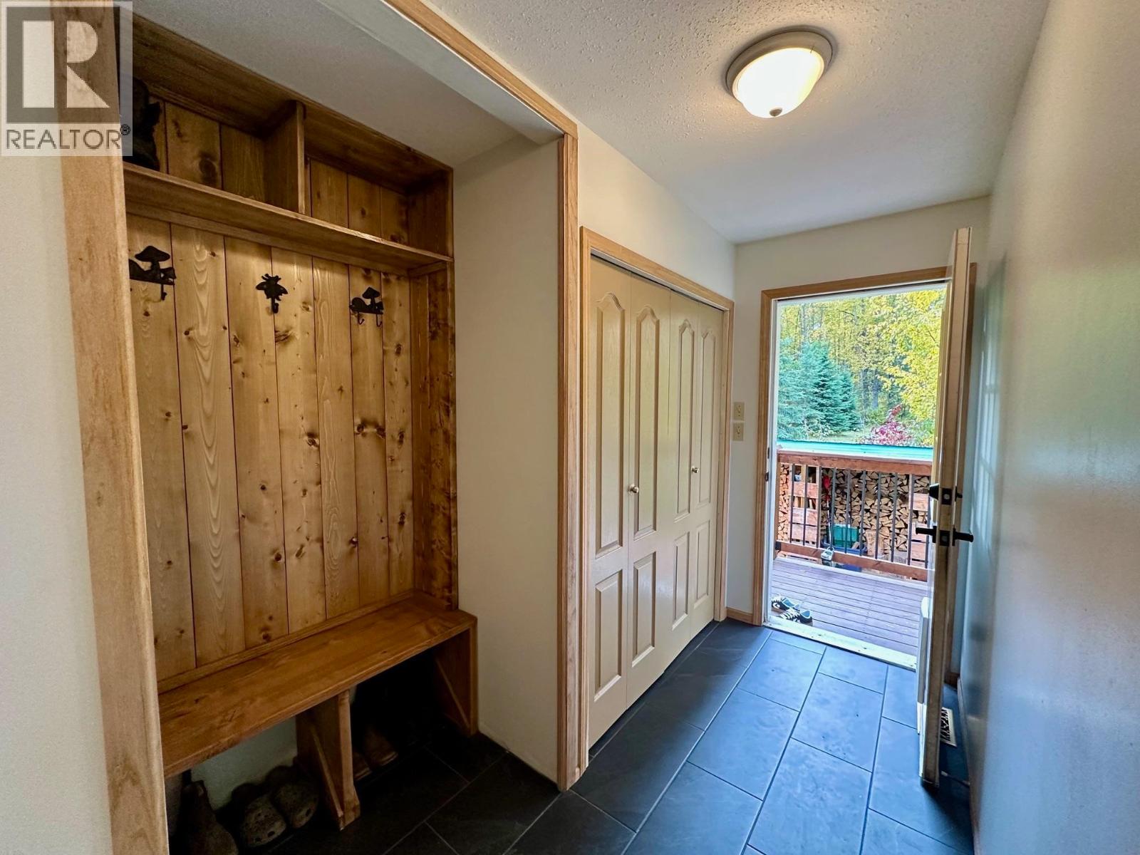 1337 Fir Street, Telkwa, British Columbia  V0J 2X0 - Photo 6 - R3056109