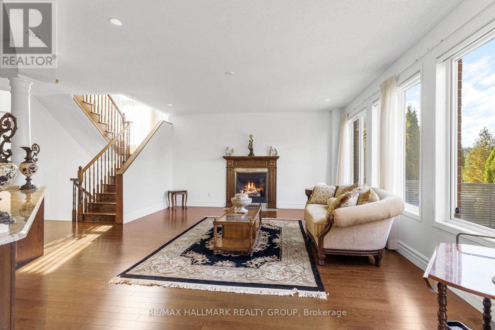 60 Winding Way, Ottawa, Ontario  K2G 6Y6 - Photo 19 - X12449160