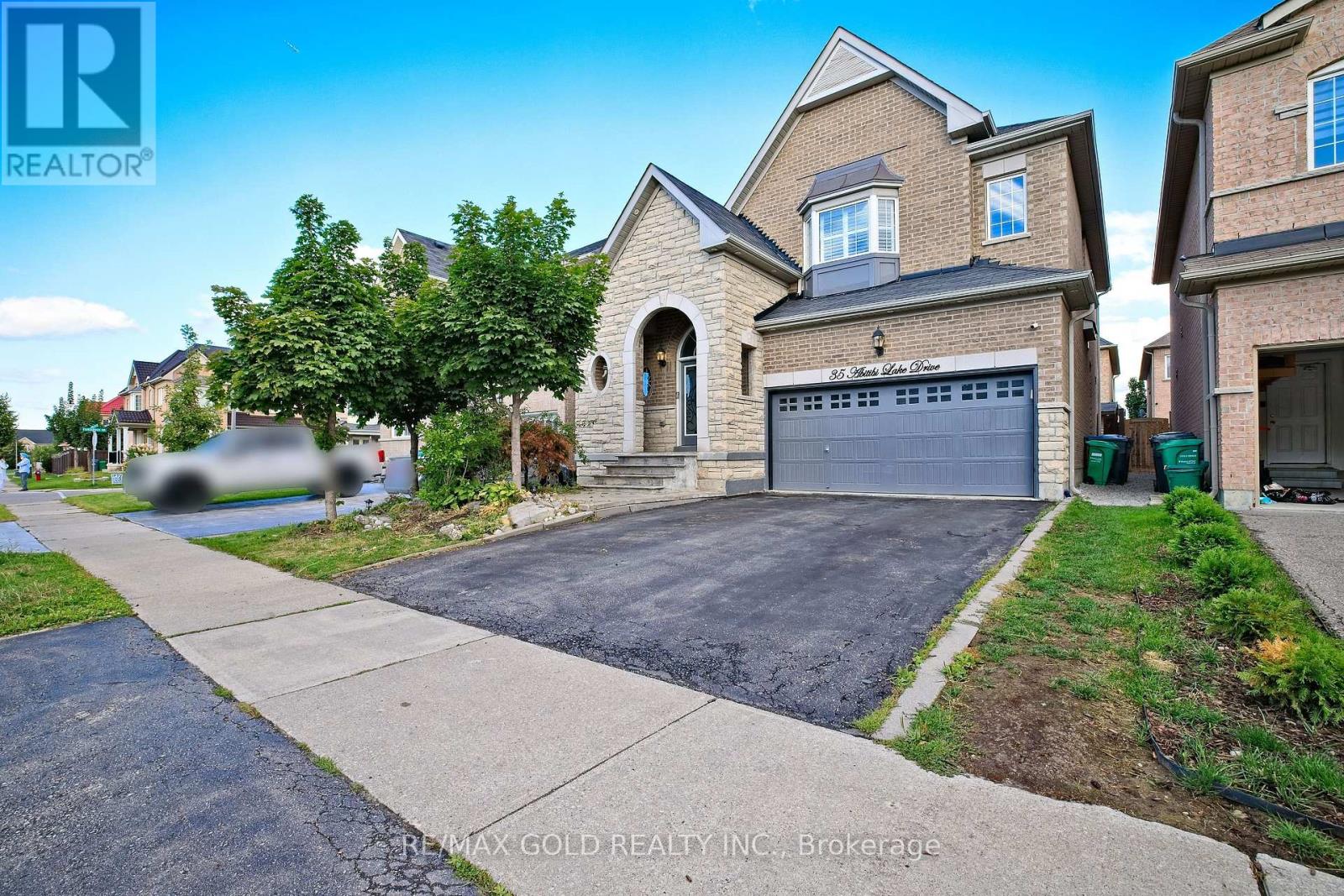 35 Abitibi Lake Drive, Brampton (Sandringham-Wellington), Ontario  L6R 0Y3 - Photo 1 - W12371198