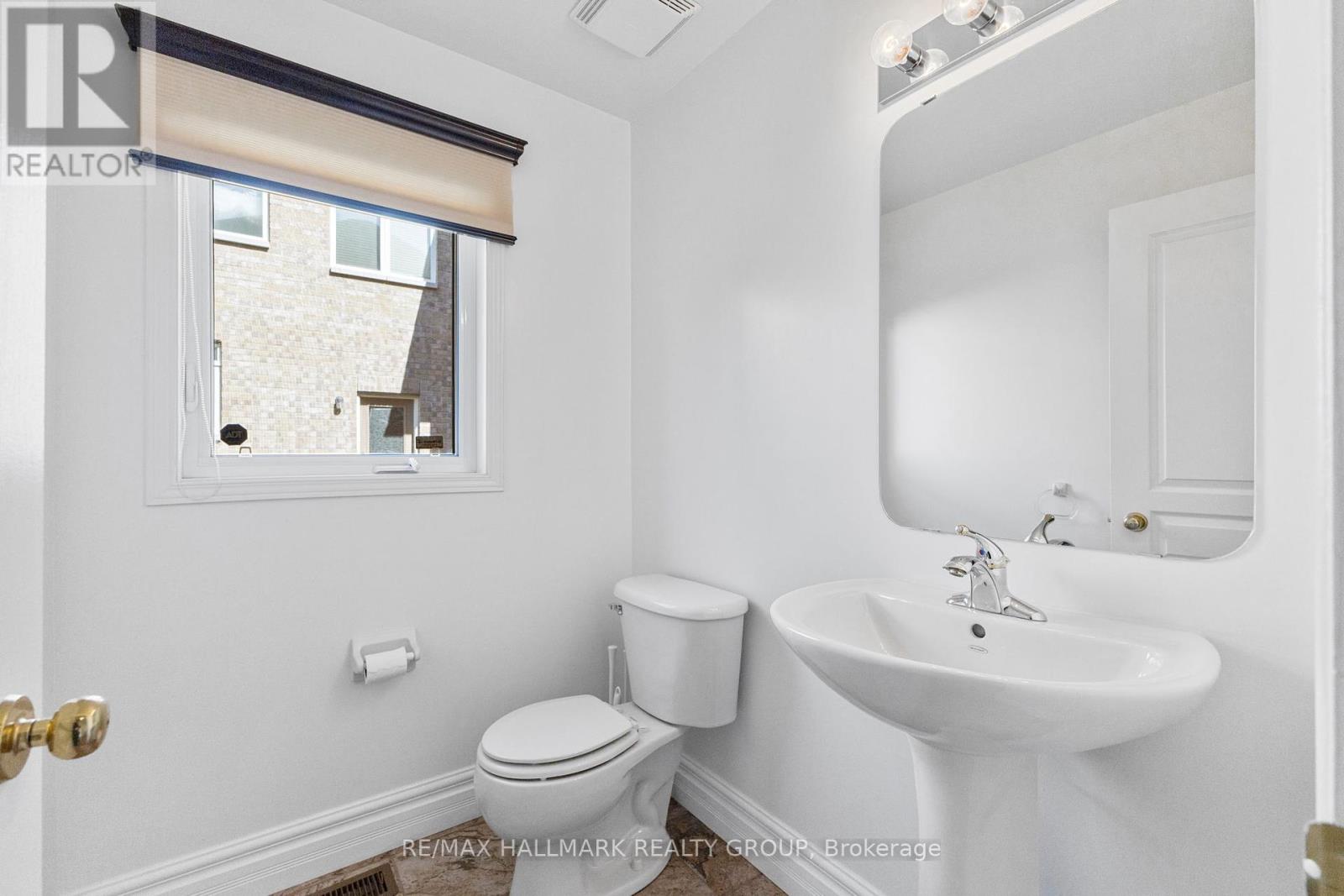 60 Winding Way, Ottawa, Ontario  K2G 6Y6 - Photo 24 - X12449160
