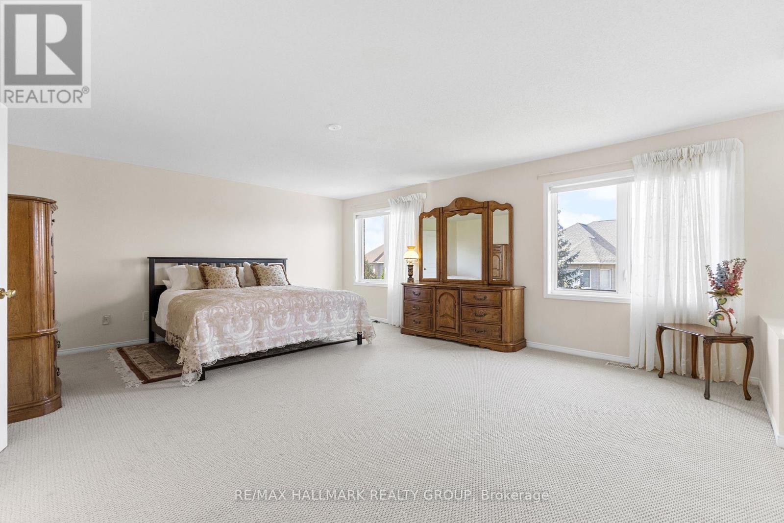 60 Winding Way, Ottawa, Ontario  K2G 6Y6 - Photo 27 - X12449160