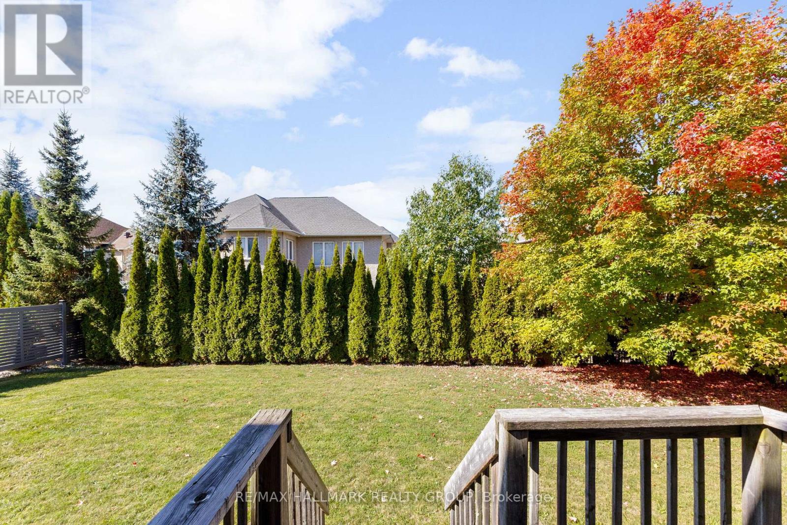 60 Winding Way, Ottawa, Ontario  K2G 6Y6 - Photo 39 - X12449160