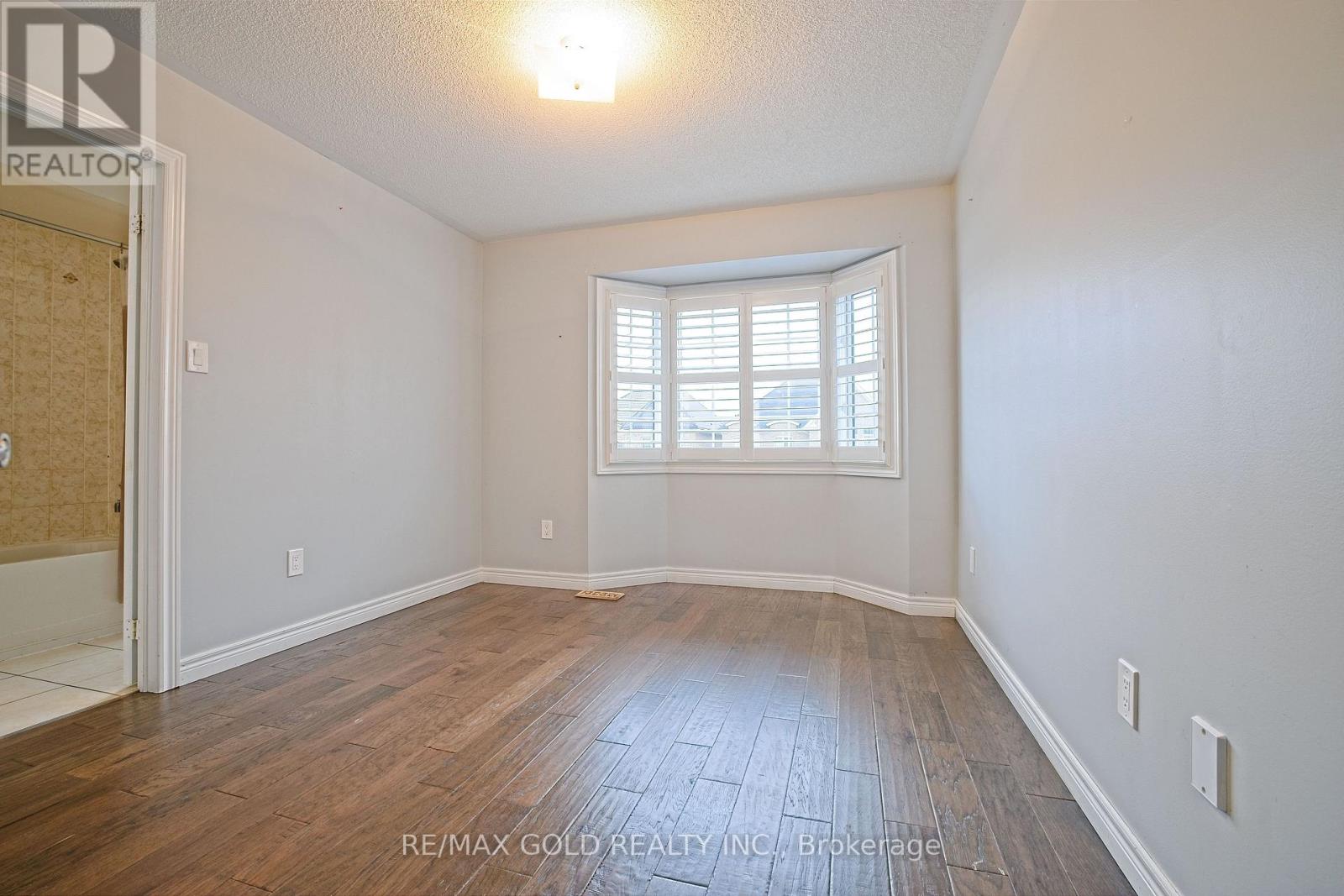 35 Abitibi Lake Drive, Brampton (Sandringham-Wellington), Ontario  L6R 0Y3 - Photo 36 - W12371198