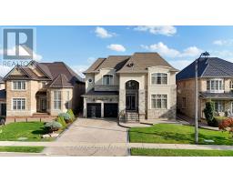 9 LAUDERHILL ROAD, Brampton, Ontario