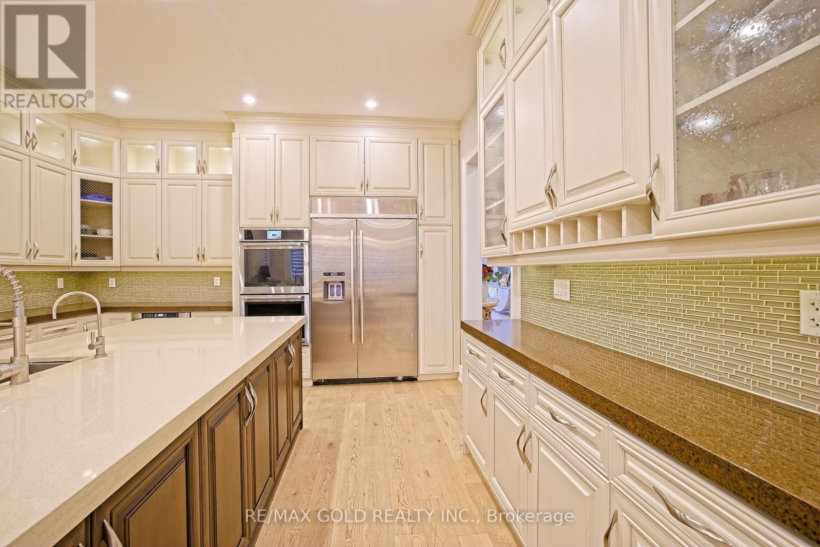 9 Lauderhill Road, Brampton, Ontario  L6P 2Z1 - Photo 18 - W12407393