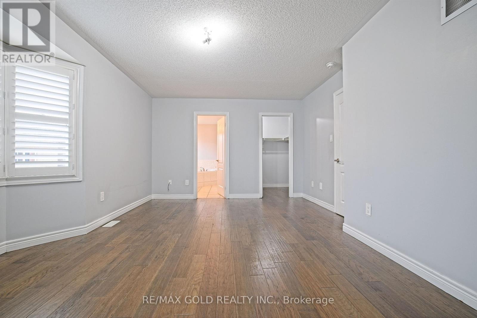 35 Abitibi Lake Drive, Brampton (Sandringham-Wellington), Ontario  L6R 0Y3 - Photo 27 - W12371198