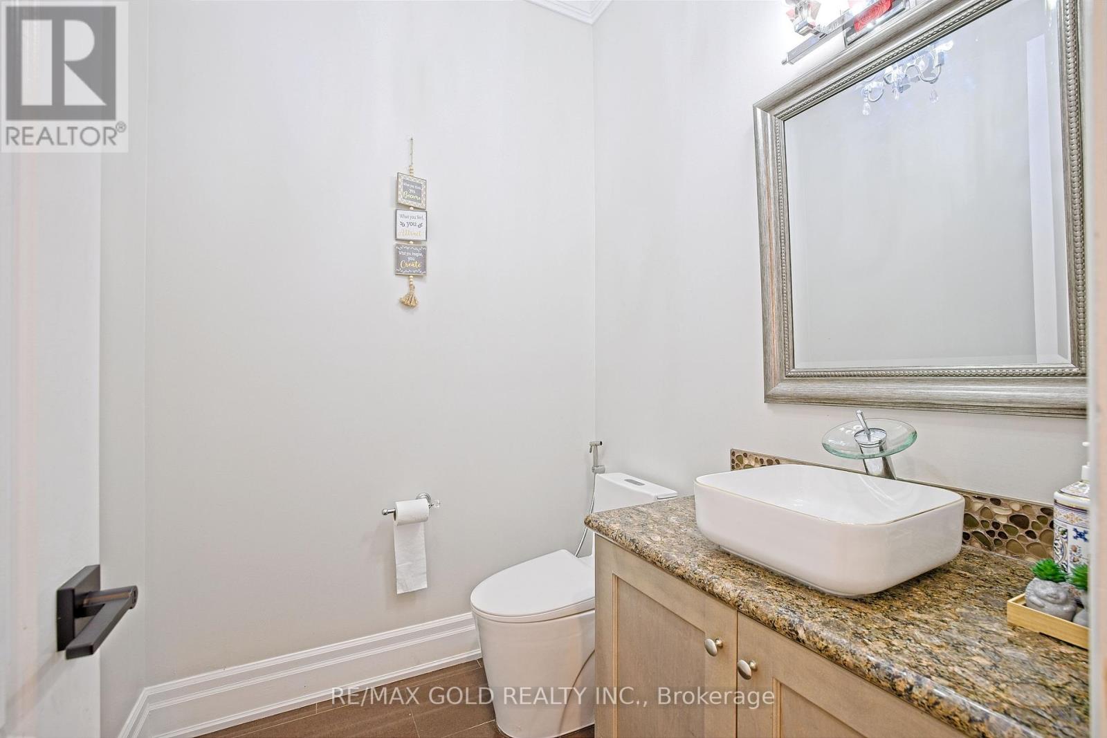 9 Lauderhill Road, Brampton, Ontario  L6P 2Z1 - Photo 28 - W12407393