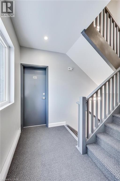 347 Charlton Avenue W Unit# 202, Hamilton, Ontario  L8P 2E6 - Photo 4 - 40776642
