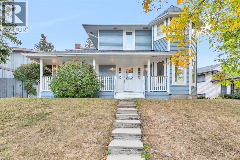147 Scenic Way Nw, Calgary, Alberta  T3L 1B6 - Photo 2 - A2262120