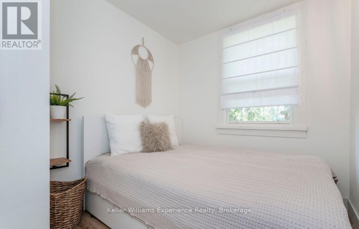 1 Sundown Road, Tiny, Ontario  L0L 2J0 - Photo 15 - S12449335