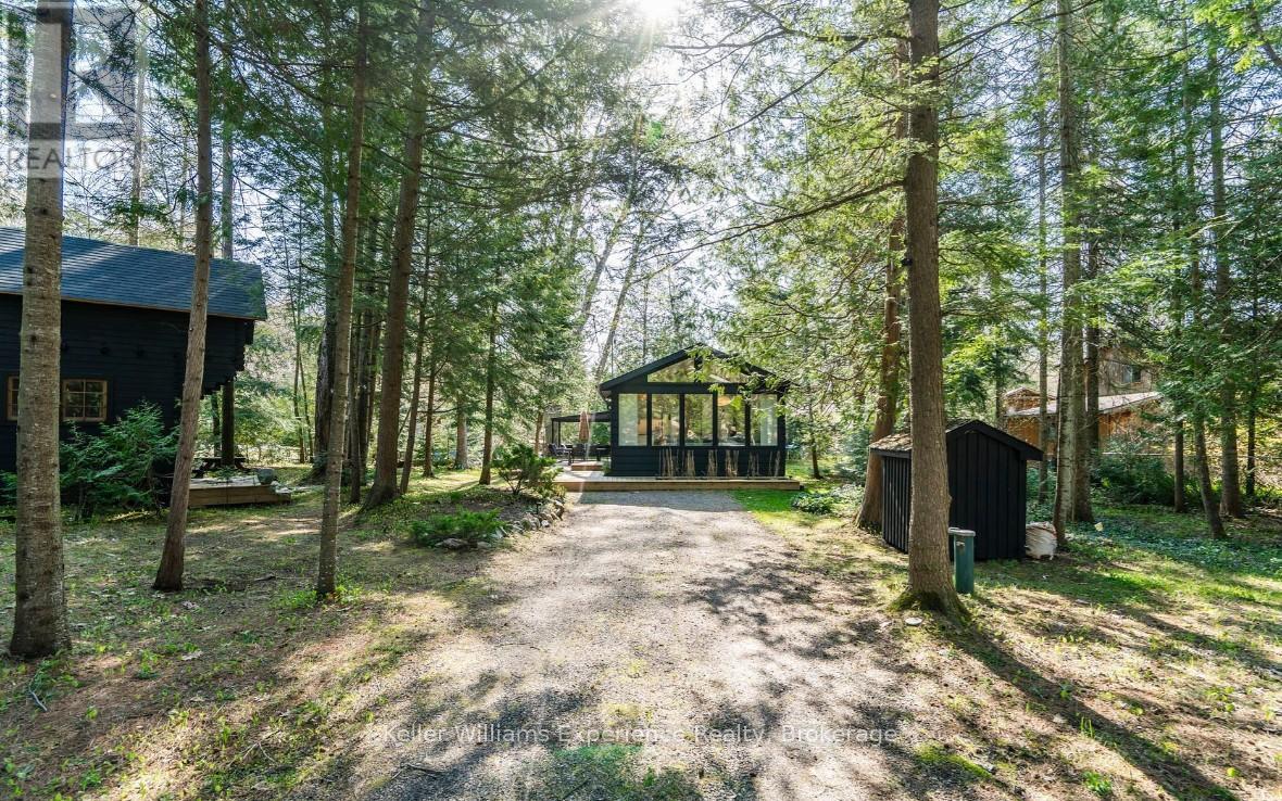 1 Sundown Road, Tiny, Ontario  L0L 2J0 - Photo 3 - S12449335