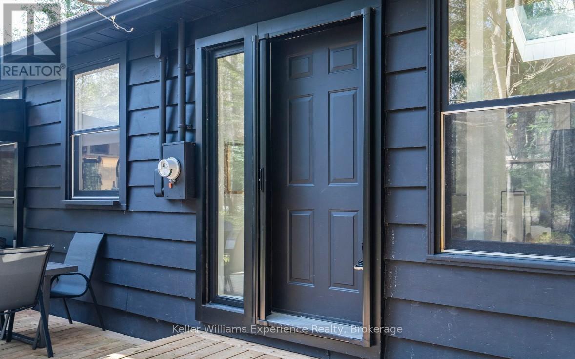1 Sundown Road, Tiny, Ontario  L0L 2J0 - Photo 4 - S12449335