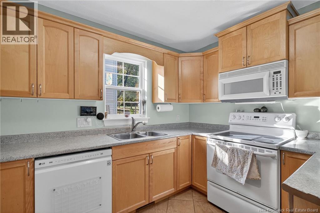 11 Wilson Road, Riverview, New Brunswick  E1B 2V9 - Photo 2 - NB128095