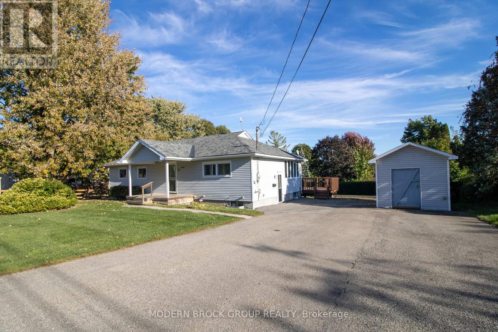27 Sarah Street, Augusta, Ontario  K0E 1P0 - Photo 2 - X12449327