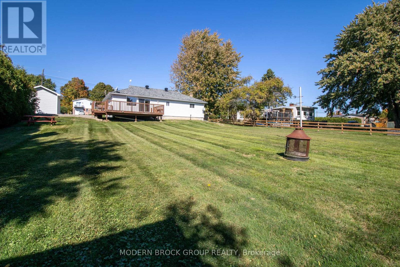 27 Sarah Street, Augusta, Ontario  K0E 1P0 - Photo 38 - X12449327