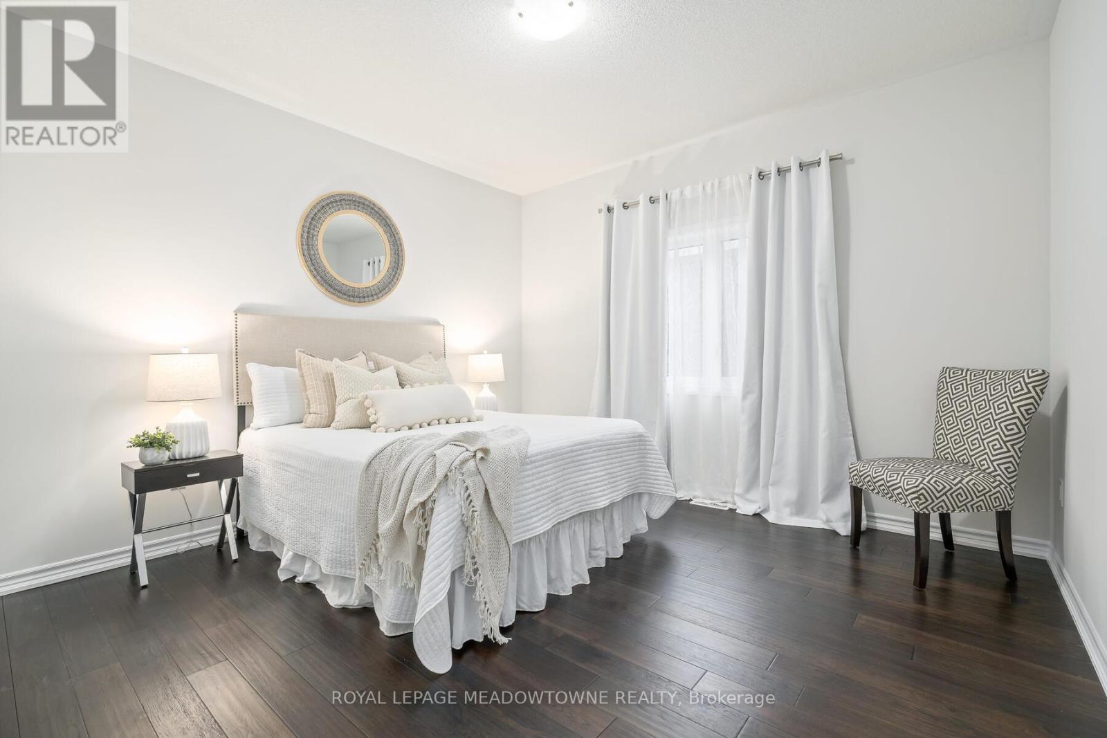 121 Upper Canada Court, Halton Hills, Ontario  L7G 0L3 - Photo 34 - W12449032