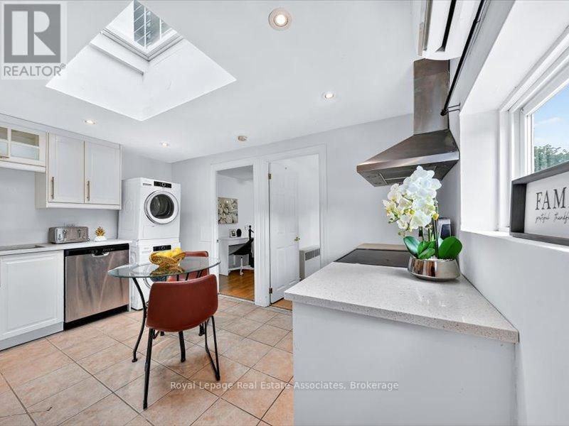 1640 Queen Street W, Toronto, Ontario  M6R 1B2 - Photo 12 - W12449043