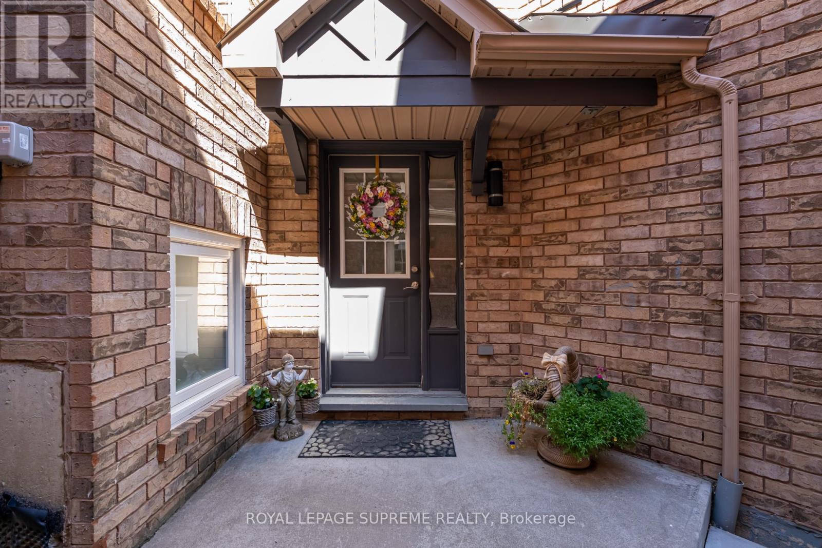 3241 High Springs Crescent, Mississauga, Ontario  L5B 4G6 - Photo 3 - W12449047