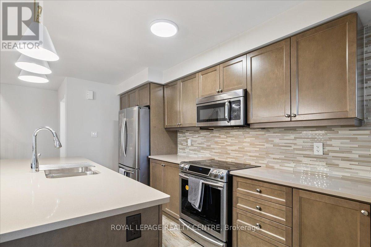 3087 Mistletoe Gardens, Oakville, Ontario  L6M 0Y7 - Photo 18 - W12449061