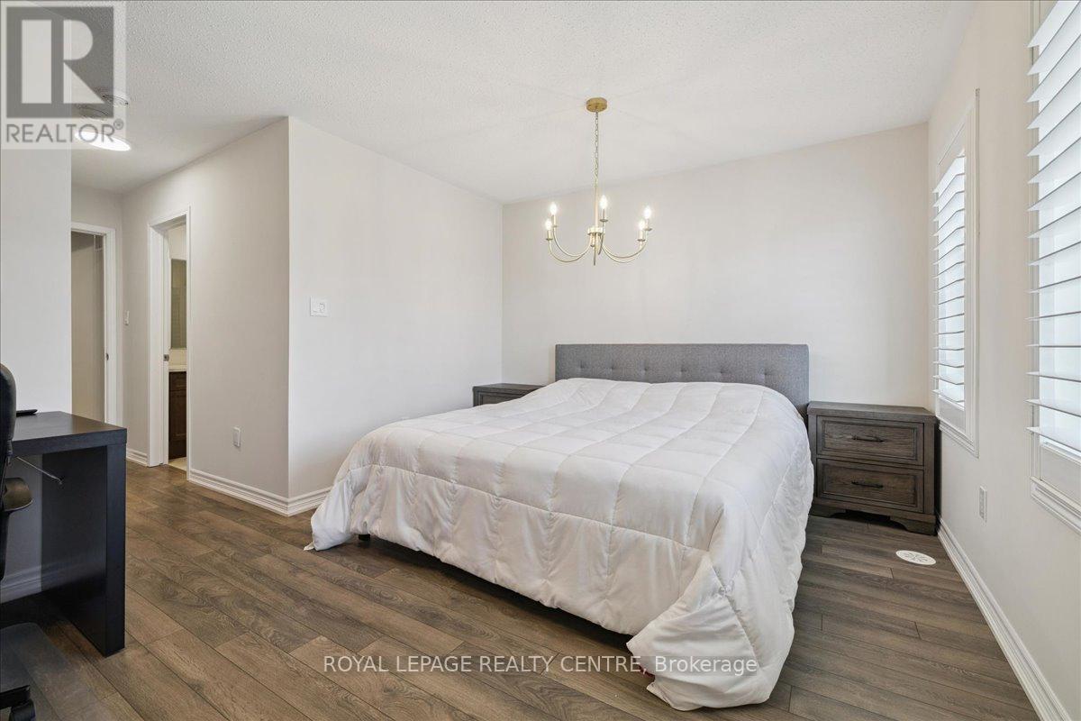 3087 Mistletoe Gardens, Oakville, Ontario  L6M 0Y7 - Photo 37 - W12449061