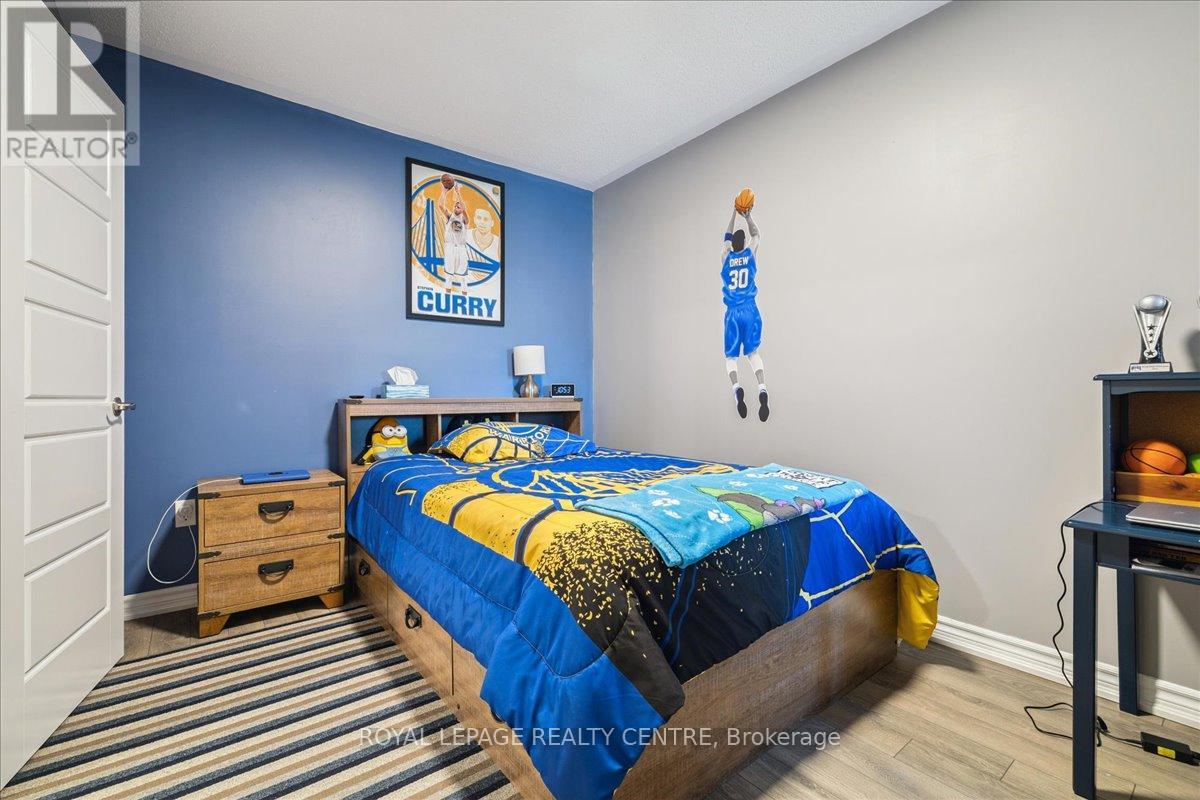3087 Mistletoe Gardens, Oakville, Ontario  L6M 0Y7 - Photo 43 - W12449061