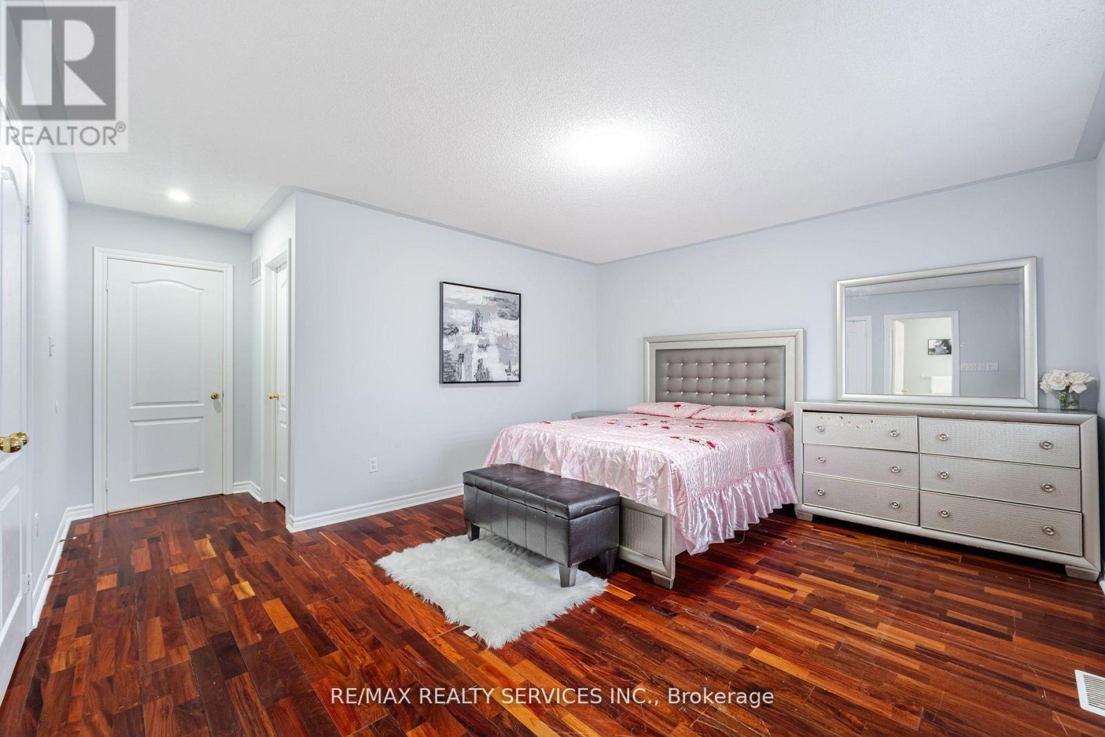 27 Hardgate Crescent, Brampton, Ontario  L7A 3V7 - Photo 26 - W12449082