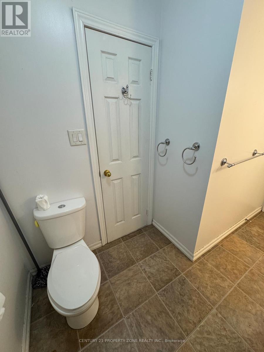 78 Marchbank Crescent, Brampton, Ontario  L6S 3B1 - Photo 10 - W12449085