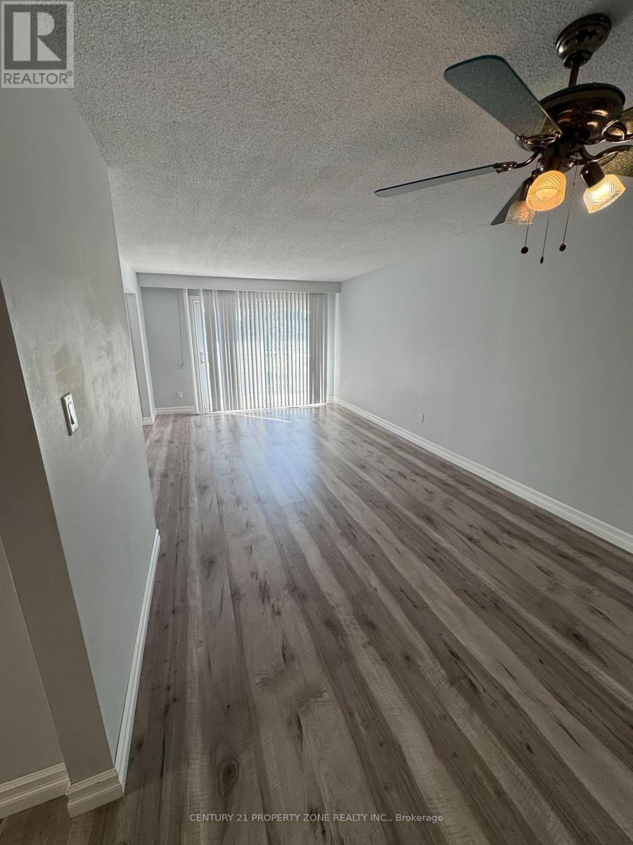 78 Marchbank Crescent, Brampton, Ontario  L6S 3B1 - Photo 5 - W12449085