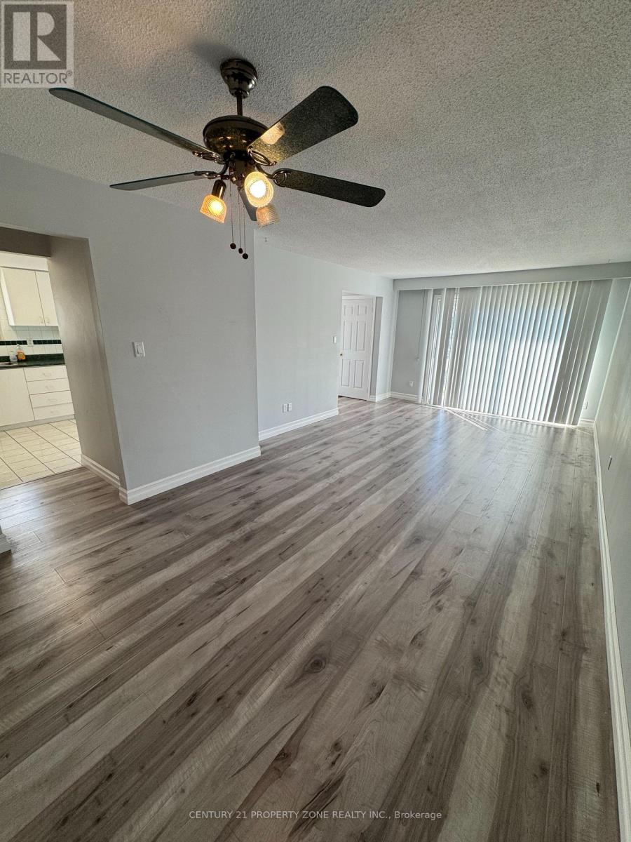 78 Marchbank Crescent, Brampton, Ontario  L6S 3B1 - Photo 6 - W12449085