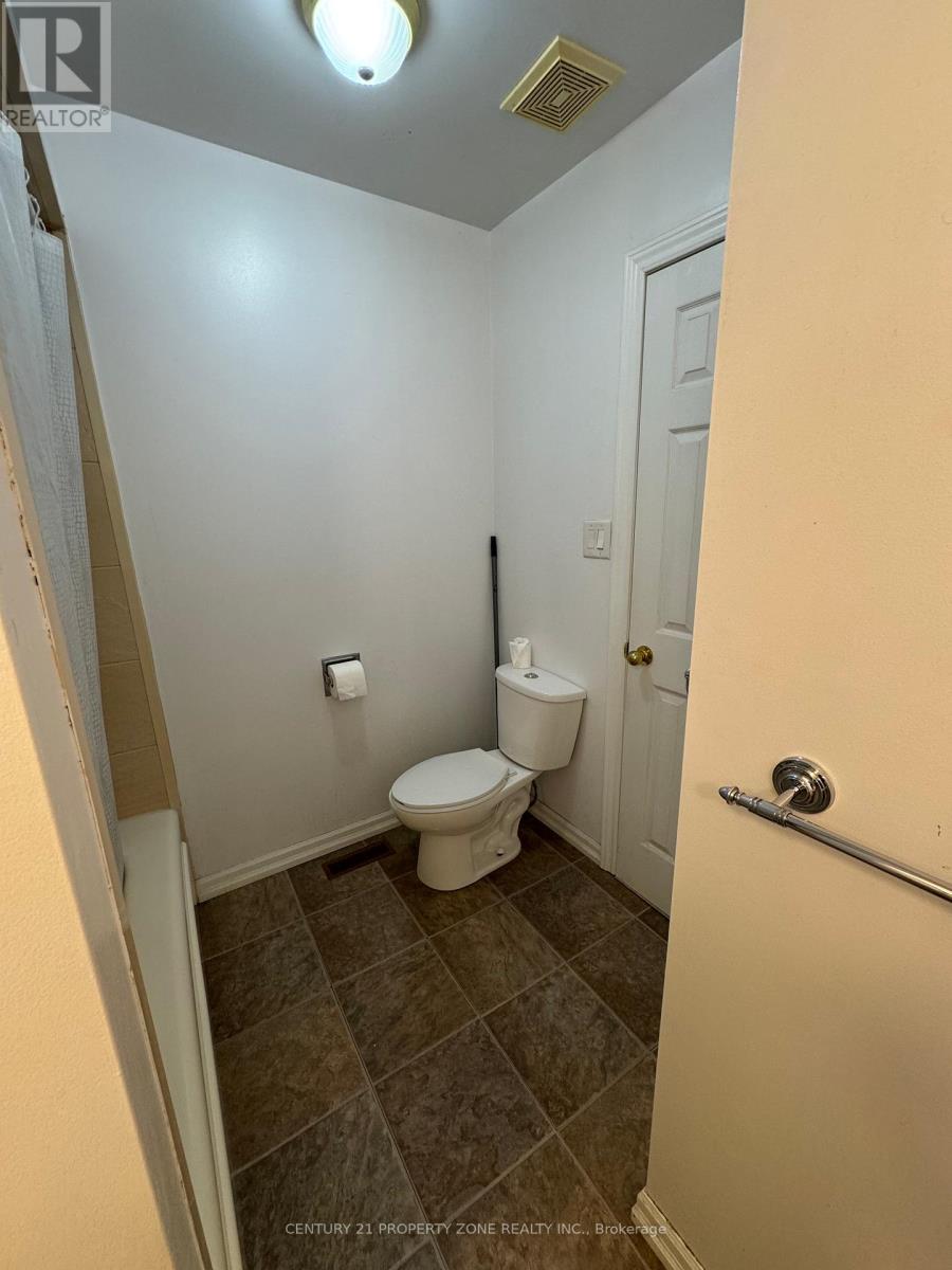 78 Marchbank Crescent, Brampton, Ontario  L6S 3B1 - Photo 9 - W12449085