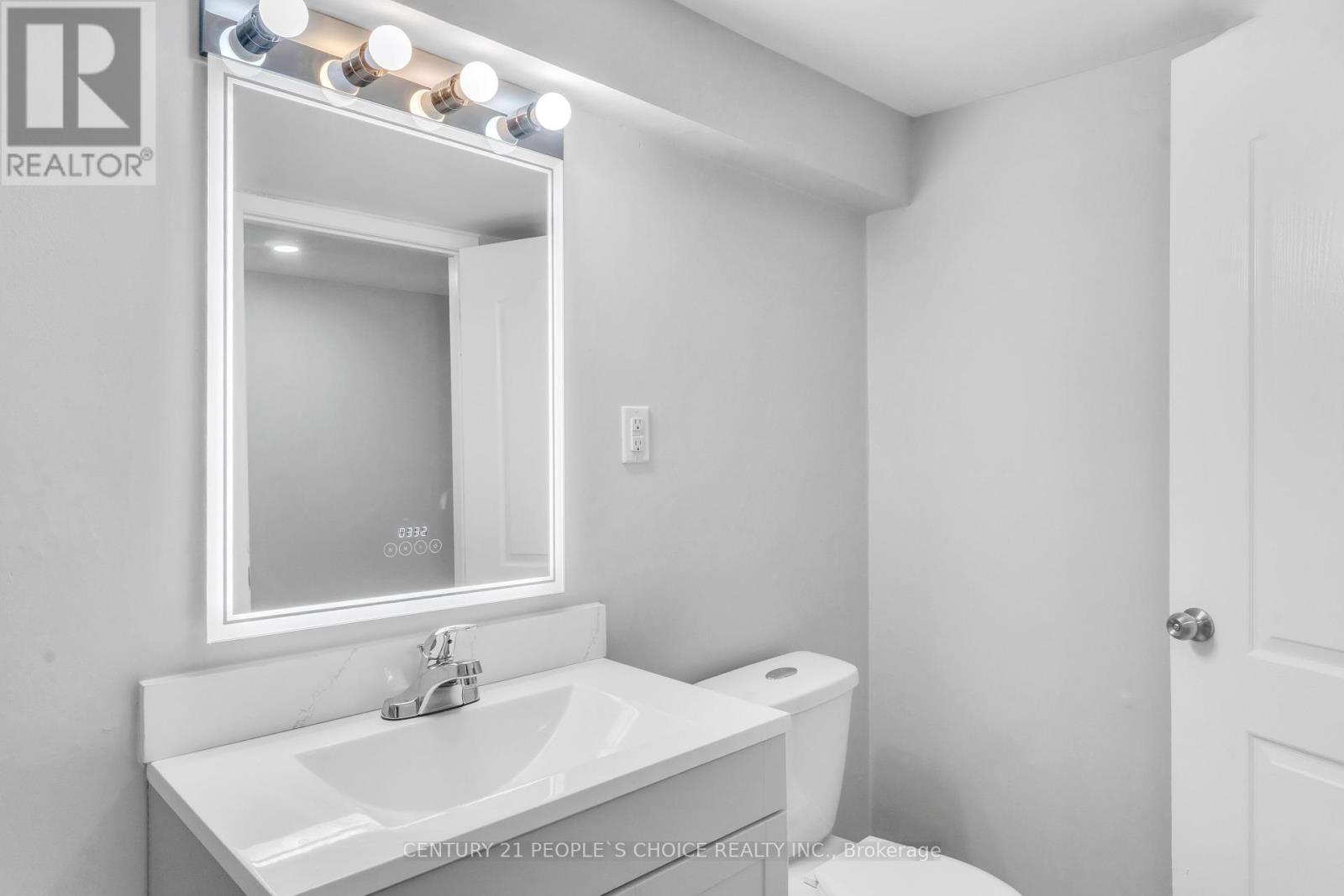 265 Avondale Boulevard, Brampton, Ontario  L6T 1J3 - Photo 25 - W12449090