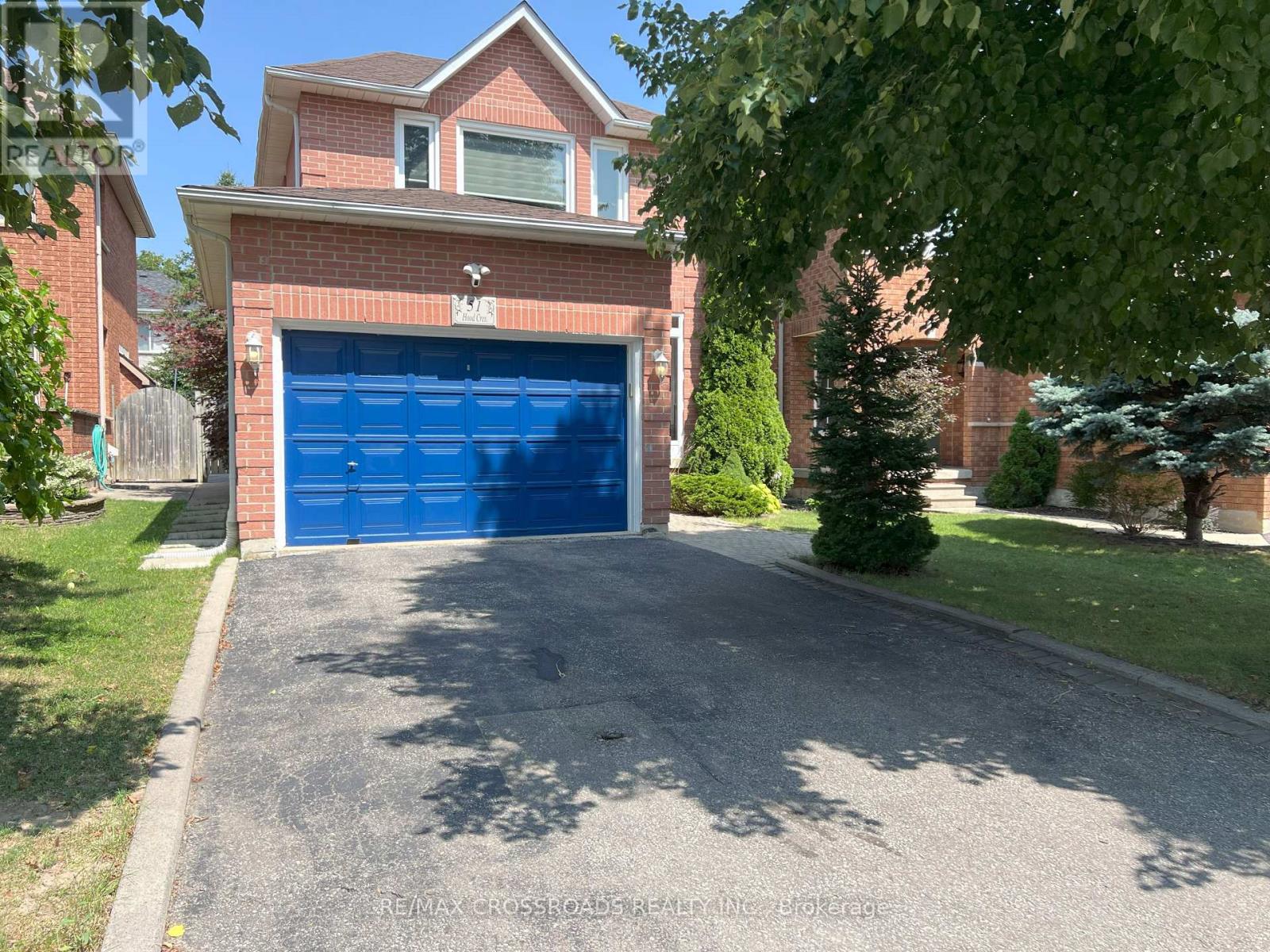 51 Hood Crescent, Brampton, Ontario  L6Y 4S7 - Photo 1 - W12449096