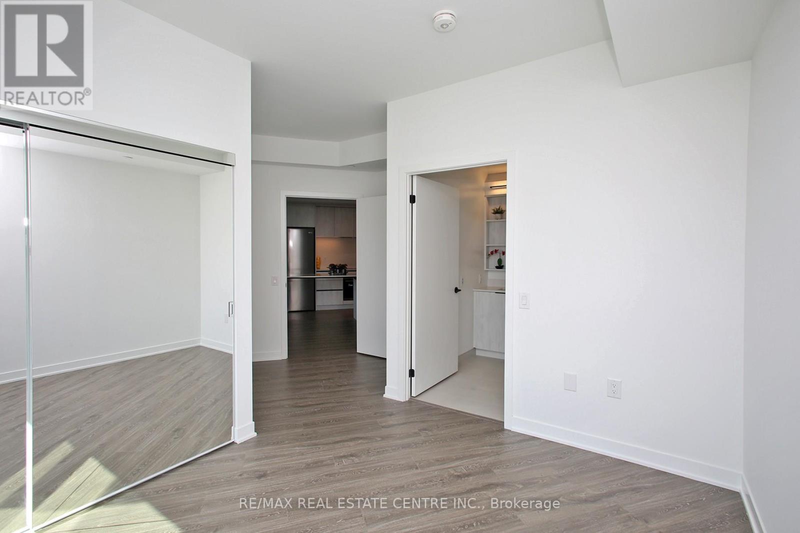 1506 - 2495 Eglinton Avenue W, Mississauga, Ontario  L5M 2V8 - Photo 13 - W12449102