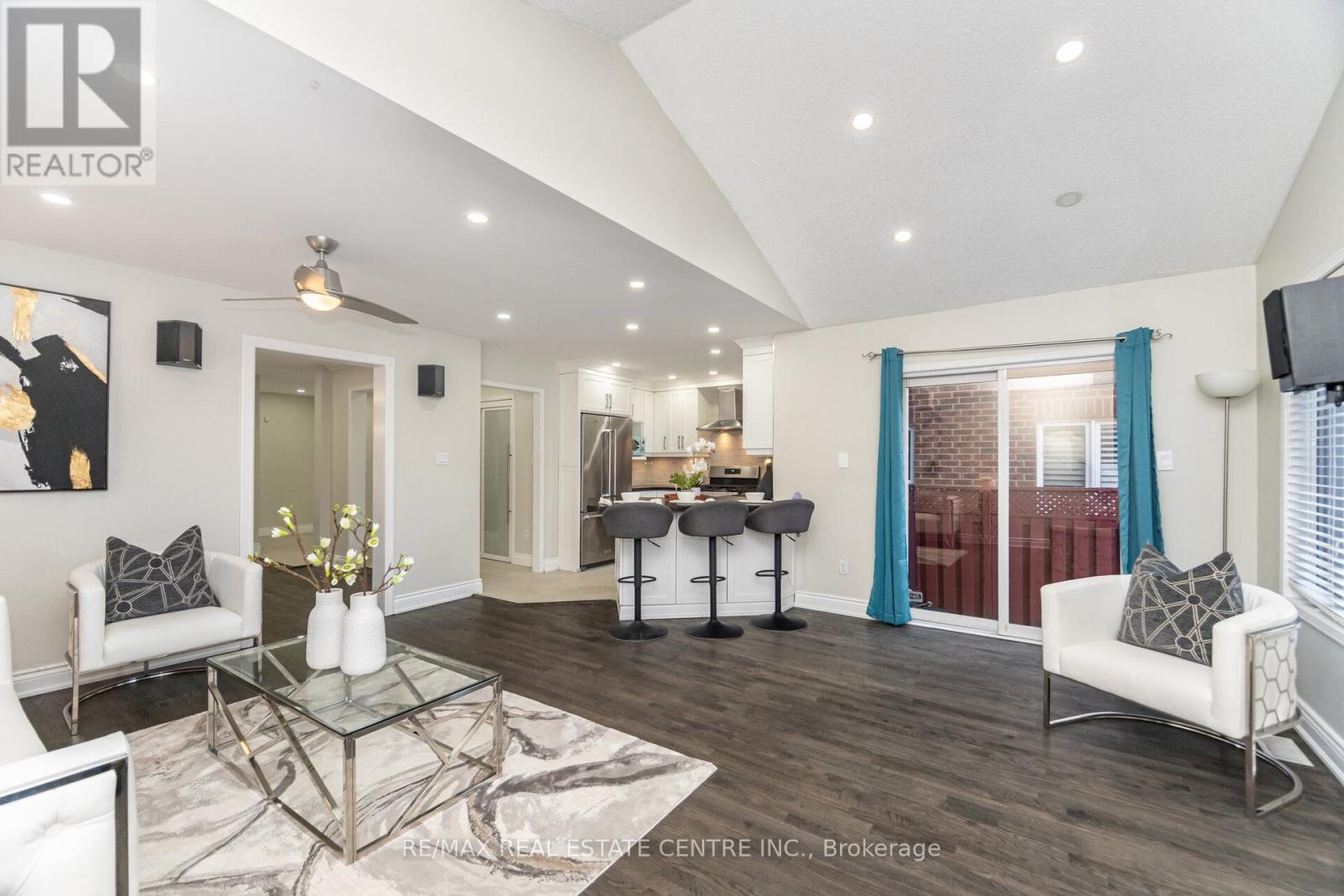3191 Oakview Road, Mississauga, Ontario  L5N 7N9 - Photo 14 - W12449103