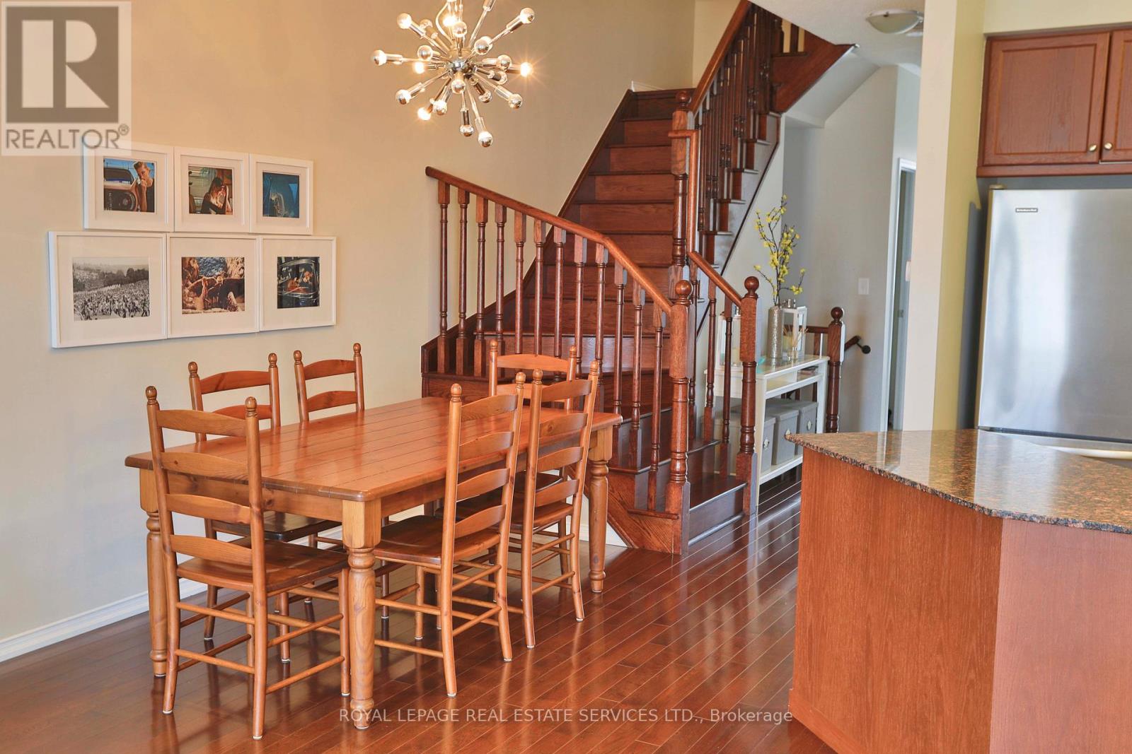 4 - 745 Farmstead Drive, Milton, Ontario  L9T 8B1 - Photo 3 - W12449135