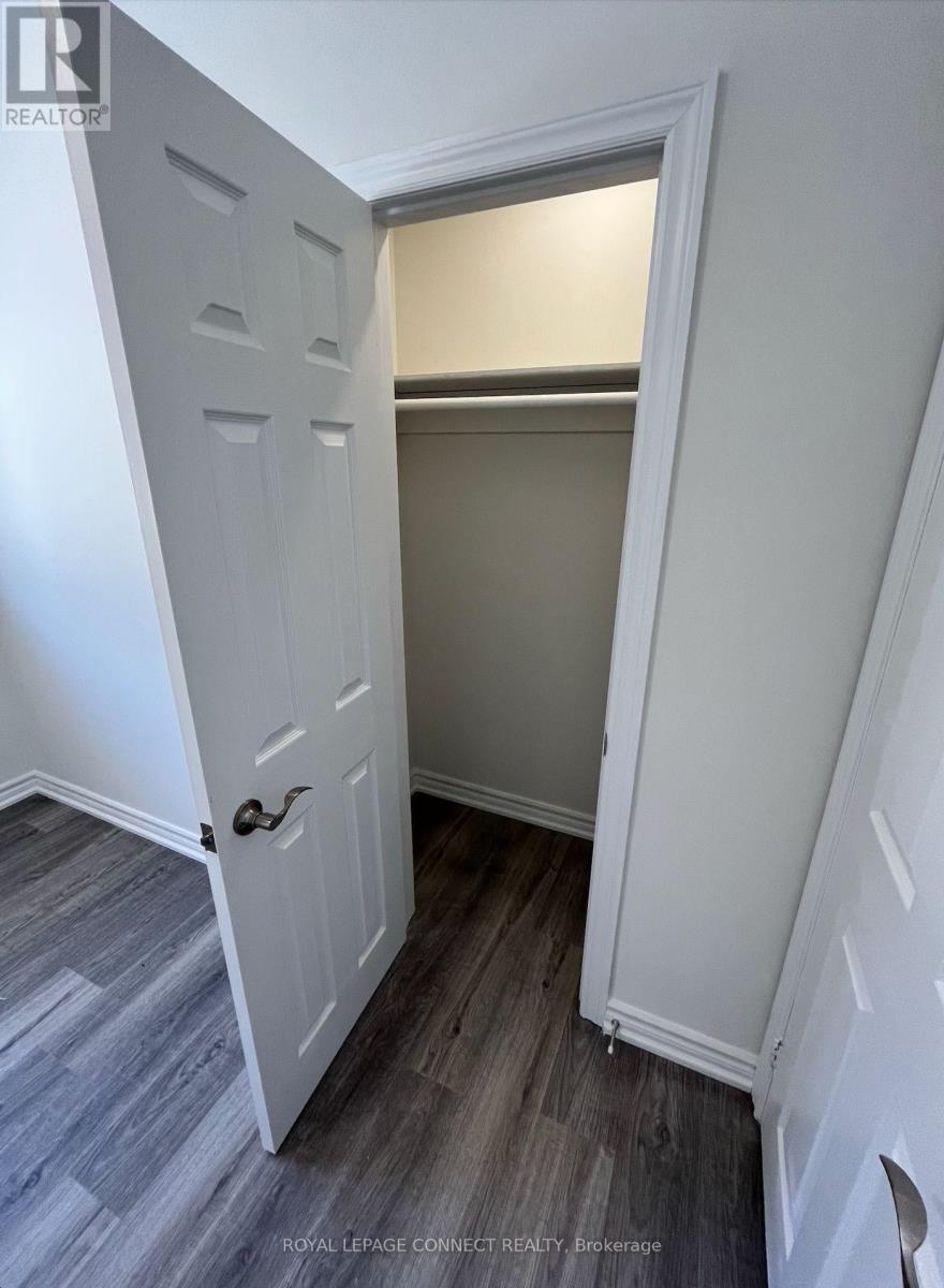 54 Foxrun Avenue, Toronto, Ontario  M3L 1L8 - Photo 15 - W12449143