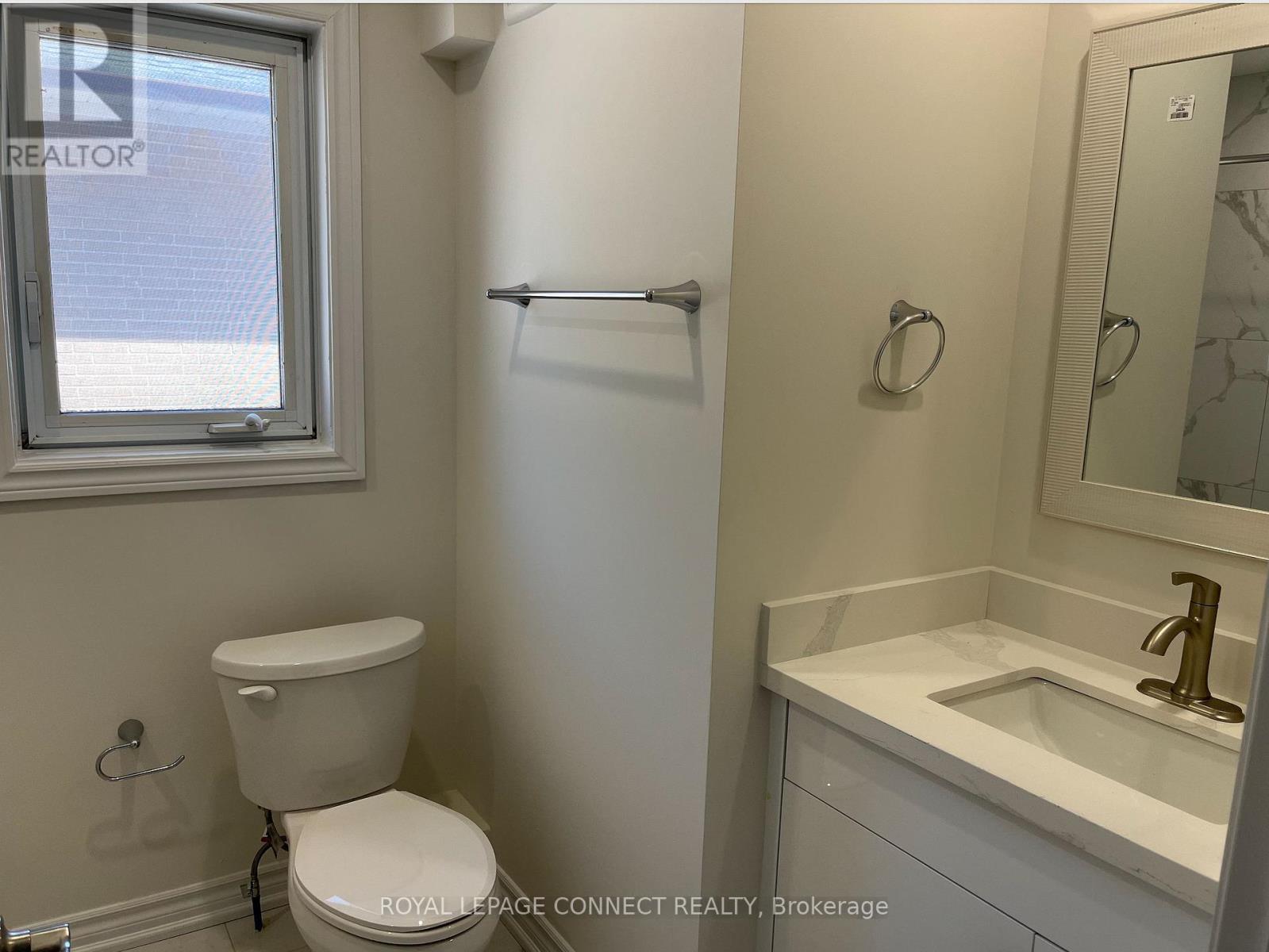 54 Foxrun Avenue, Toronto, Ontario  M3L 1L8 - Photo 18 - W12449143