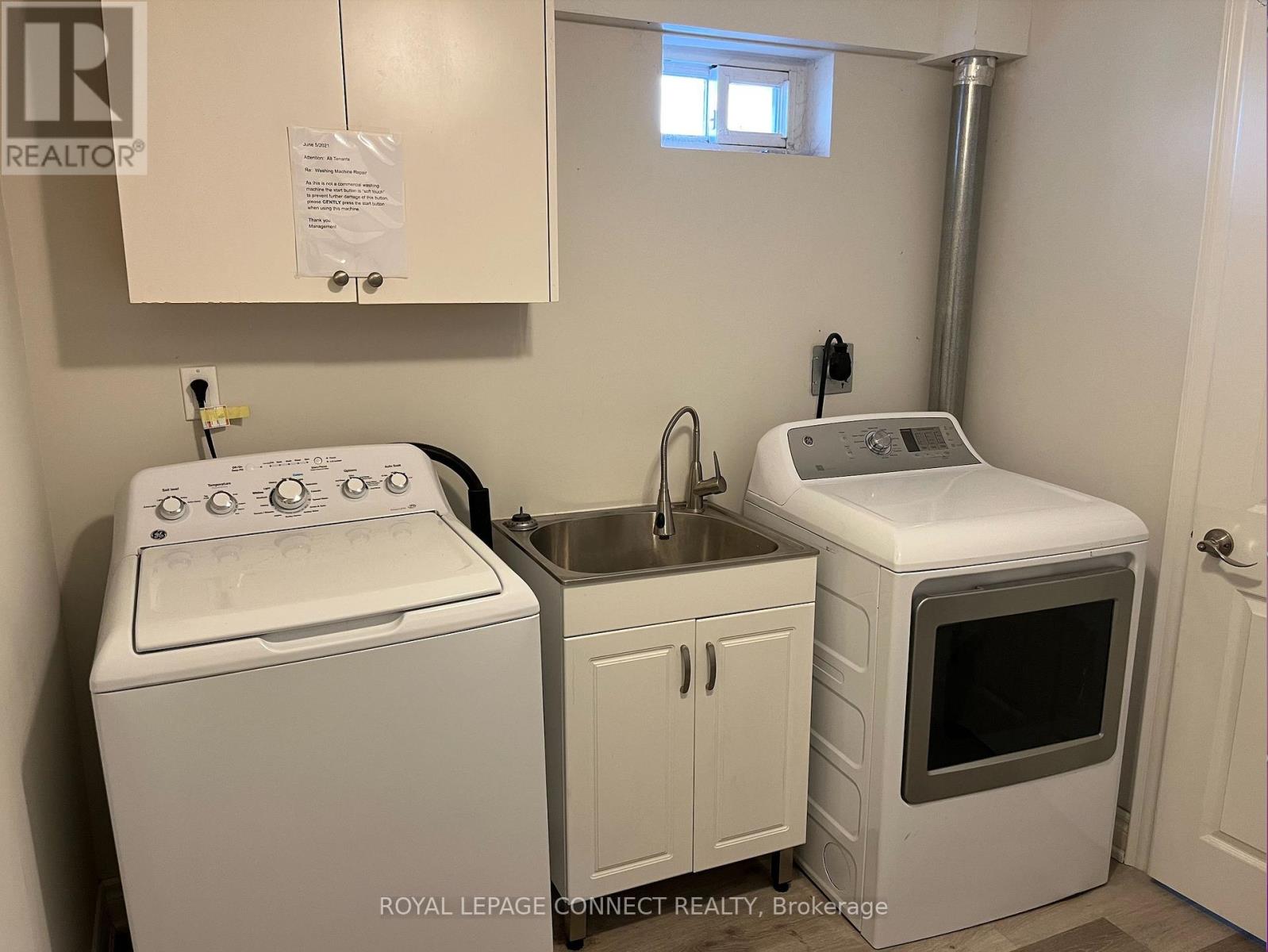 54 Foxrun Avenue, Toronto, Ontario  M3L 1L8 - Photo 20 - W12449143