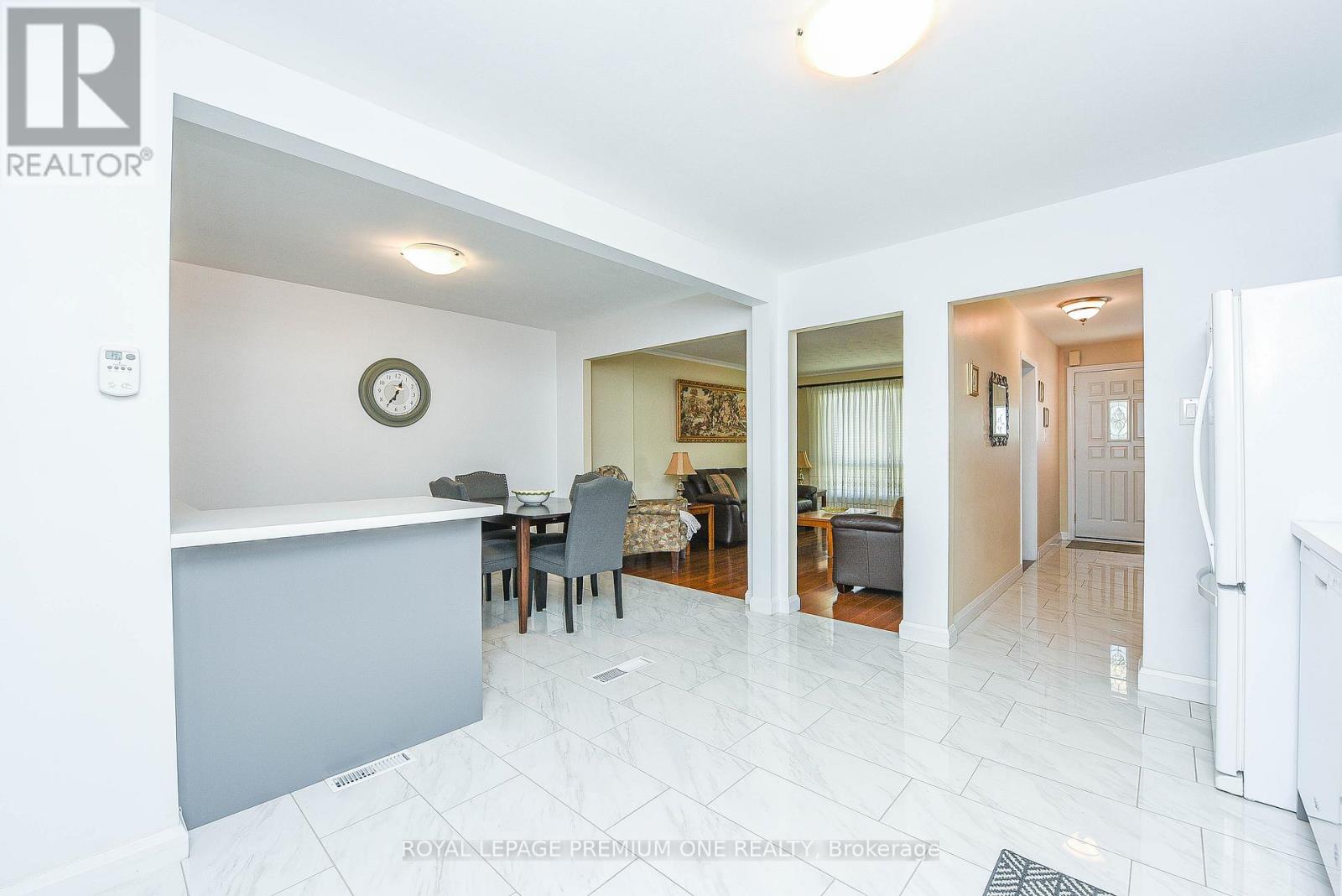 63 Haverson Boulevard, Toronto, Ontario  M6M 3J8 - Photo 17 - W12449144